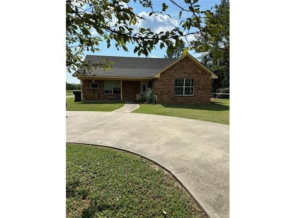 1011 N 49th, Durant, OK 74701