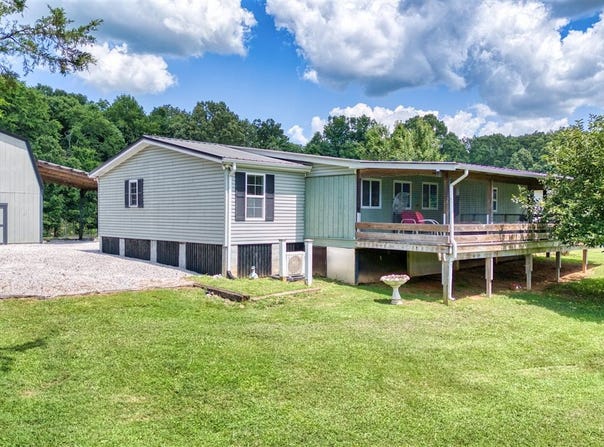 326 Mud River Mine Road, Dunmor, KY 42339