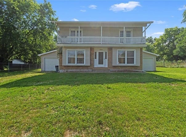 169 421st Road, Warrensburg, MO 64093