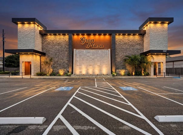 25807 I-45, Spring, TX 77380