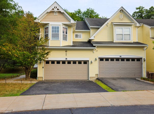 30 Avoncroft Lane, Middletown, NY 10940
