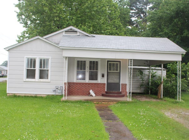 510 S EDGEWOOD Street, Hope, AR 71801