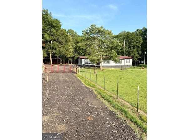 1368 Jot Em Down, Danielsville, GA 30633