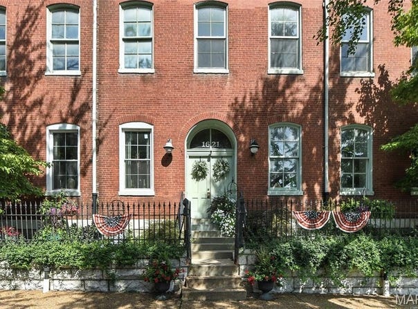 1621 11th Street S, St Louis, MO 63104