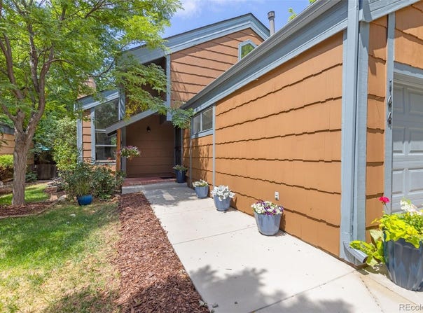 10201 W Ida Avenue, Littleton, CO 80127