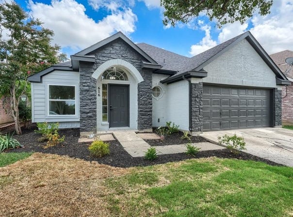 616 Fox Run Trail, Saginaw, TX 76179