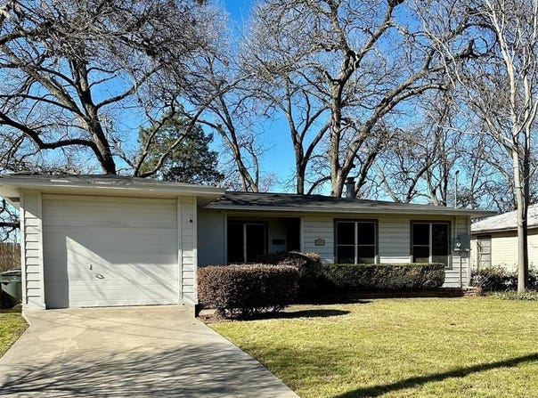 821 Alice Street, Denton, TX 76201