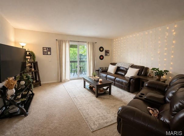 93 Lemans Court, Lake St Louis, MO 63367