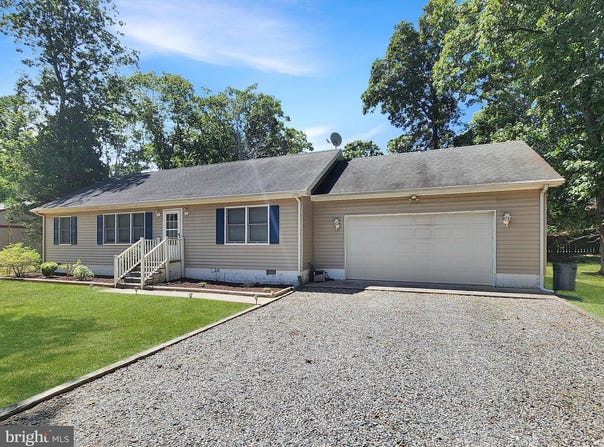 2282 BRIGANTINE BLVD, GREENBACKVILLE, VA 23356