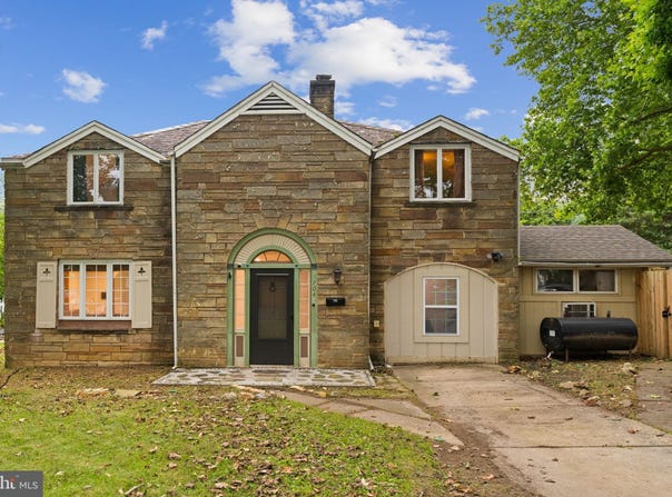 704 EVERGREEN STREET, EMMAUS, PA 18049