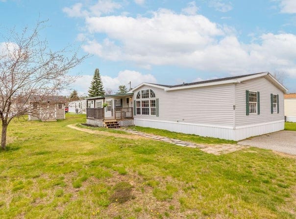 61 Larry Lane, Brunswick, ME 04011