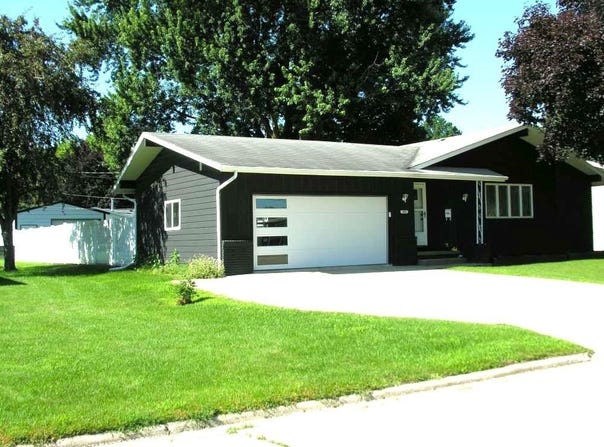 426 Poplar Street, Osage, IA 50461