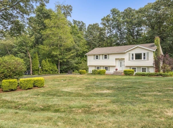 24 Juniper Brook Road, Northborough, MA 01532