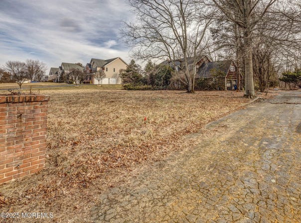 16 Pleasant Valley Road, Morganville, NJ 07751