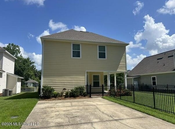12 Sweetgrass Lane, Ocean Springs, MS 39564