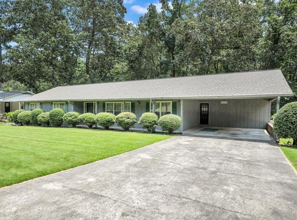 303 FOREST LN, Jasper, AL 35501