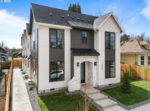 1664 SE Umatilla, Portland, OR 97202