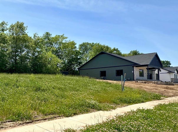 2925 Wild Goose Way, Stoughton, WI 53589