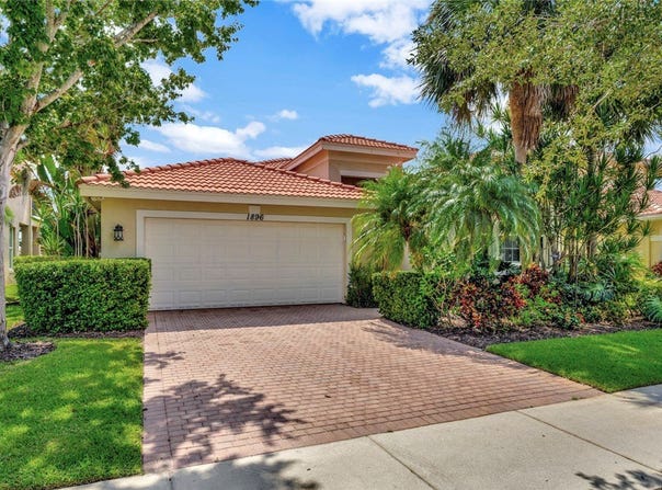 1896 Grey Falcon Circle SW, Vero Beach, FL 32962