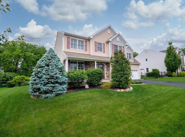 2186 Eagles Landing Drive, Nazareth, PA 18064
