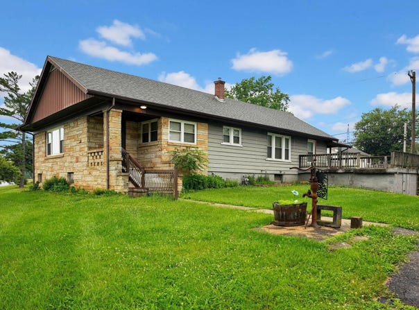 1616 Old State Road 60, Salem, IN 47167-9435