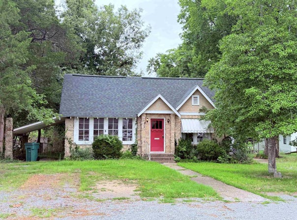 8305 Dollarway Rd., White Hall, AR 71602