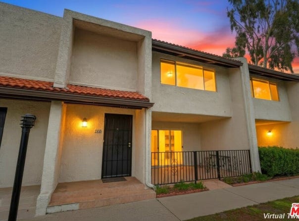 9552 Via Milano, Burbank, CA 91504