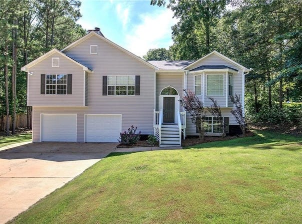 546 Preston Place Court, Carrollton, GA 30117