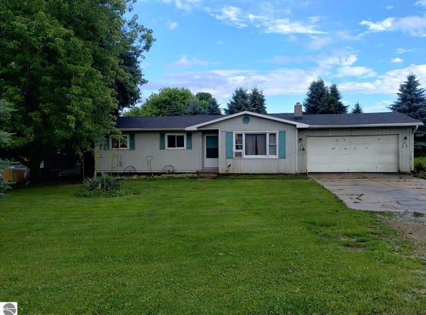 9100 E Miller Road, Durand, MI 48429