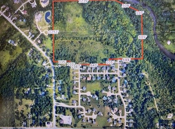 oo WALNUT CREEK Drive, Flint Twp, MI 48532