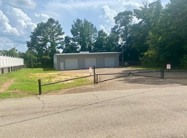 Long Leaf Drive, McComb, MS 39648
