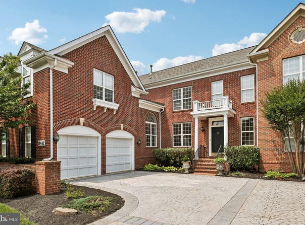 18442 LANIER ISLAND SQUARE, LEESBURG, VA 20176