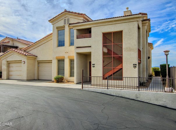 2212 Kiowa Blvd N, Lake Havasu City, AZ 86403