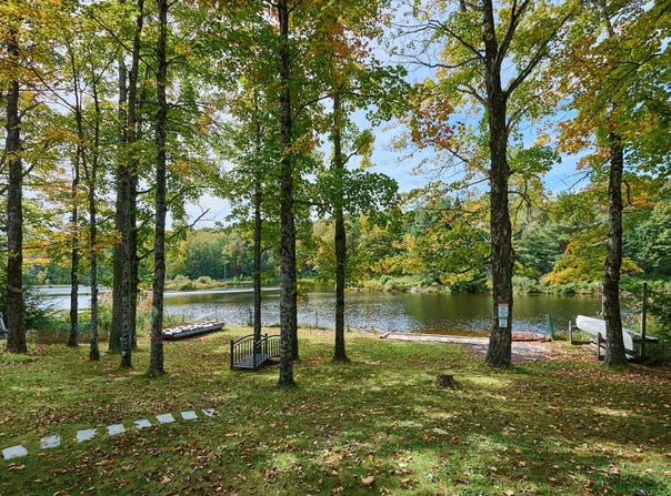 126 Alan A Dale Dr., Becket, MA 01223