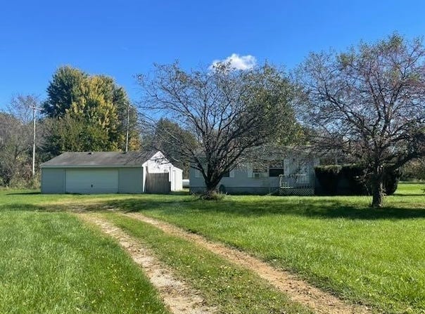 7125 Hall Road, Bellevue, MI 49021
