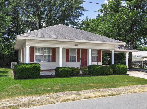 1327 Hunter Street, Arkadelphia, AR 71923