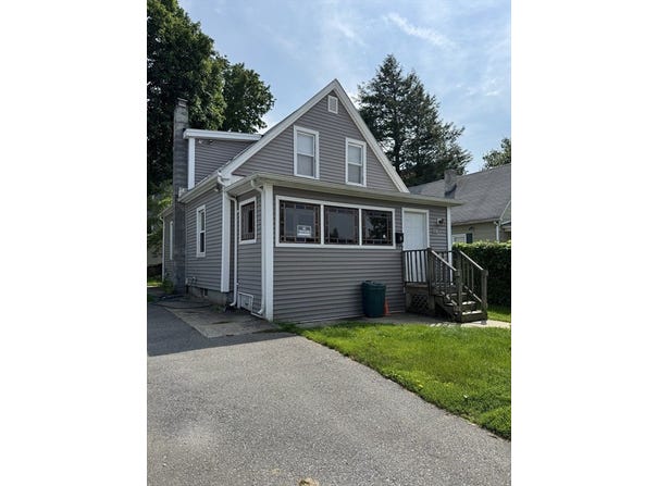 49 John Street, Worcester, MA 01609