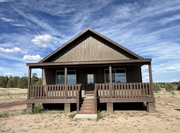 2763 Sunflower Drive, Overgaard, AZ 85933