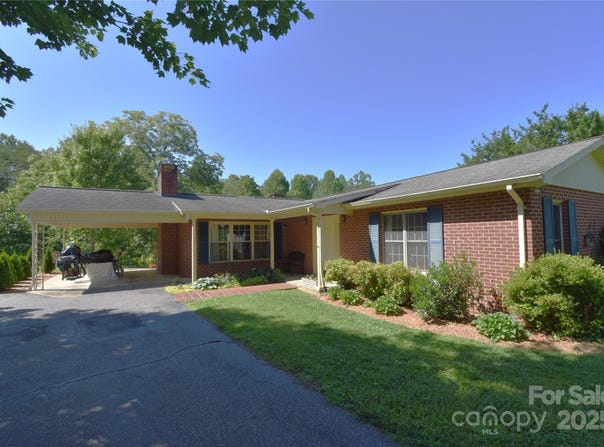 141 Azalea Drive, Connelly Springs, NC 28612