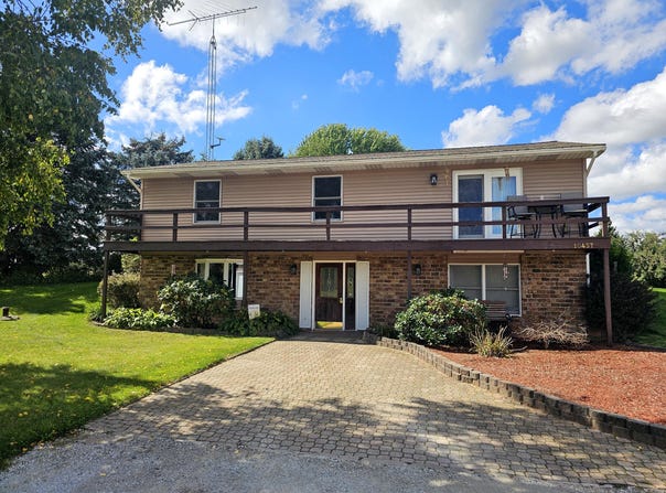 10457 S Gordon Avenue, Grant, MI 49327
