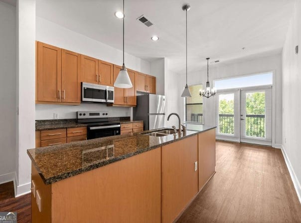 425 CHAPEL, Atlanta, GA 30313