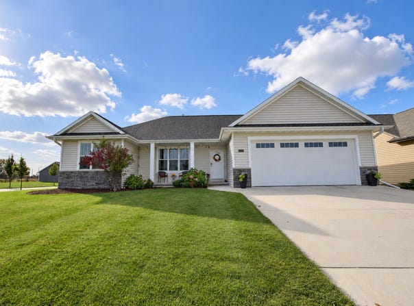 3188 ENCHANTED Court, GREEN BAY, WI 54311-3407