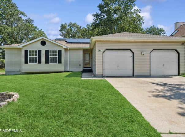 301 Colorado Trail, Browns Mills, NJ 08015