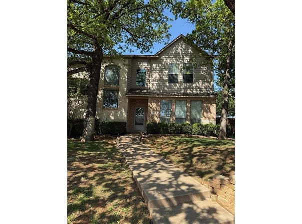 4240 Towne Lake Court, Irving, TX 75061
