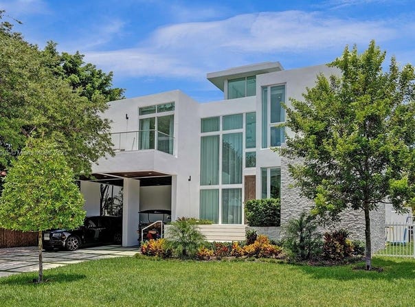201 Buttonwood Dr, Key Biscayne, FL 33149