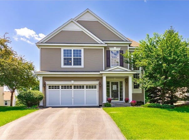 2292 Cottage Grove Ridge, Woodbury, MN 55129