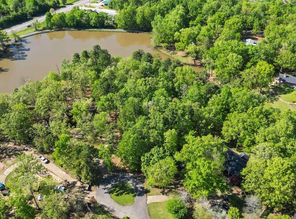 6428 Edgehill Cir, Texarkana, AR 71854