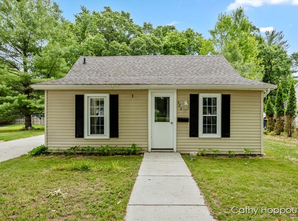 326 Church Street, Portland, MI 48875