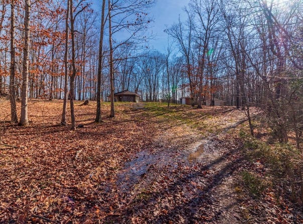 2030 Cedar Mills Road, Blue Creek, OH 45616