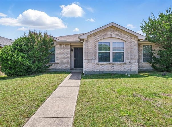 2712 Murphy Drive, Lancaster, TX 75134